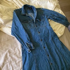 Gorgeous vintage jean dress, Size 2 Petite